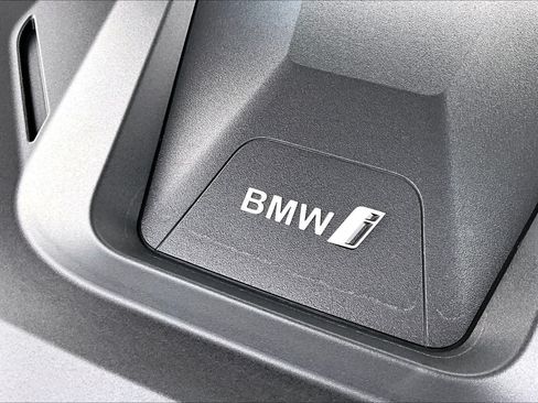 Used 2025 BMW i4 eDrive40 RWD image 32