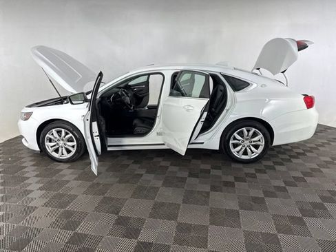 Used 2019 Chevrolet Impala LT FWD image 9