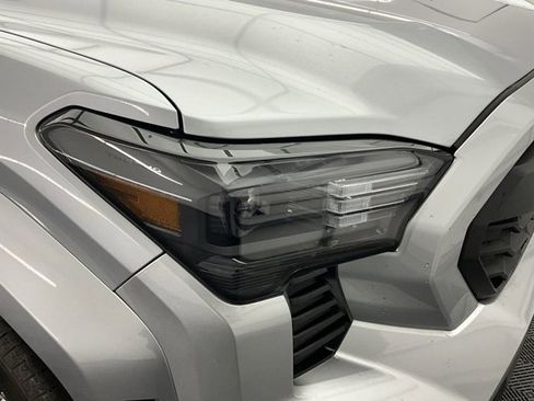 Used 2024 Toyota Tacoma TRD Sport image 26