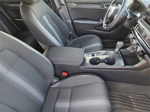 Used 2024 Honda Civic Sport image 11