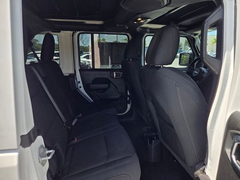 Used 2022 Jeep Wrangler Unlimited Sport w/ Sun And Sound Package AWD/4WD image 30