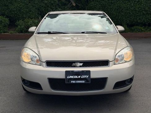 Used 2012 Chevrolet Impala LTZ FWD image 2