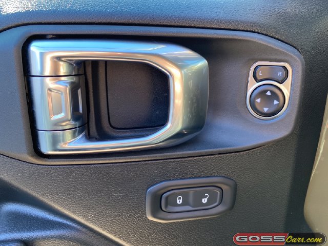 Certified 2025 Jeep Gladiator Sport AWD/4WD image 22