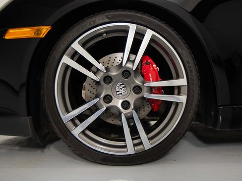 Used 2011 Porsche Boxster Spyder image 30