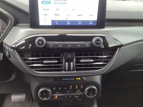 Used 2024 Ford Escape Active image 18