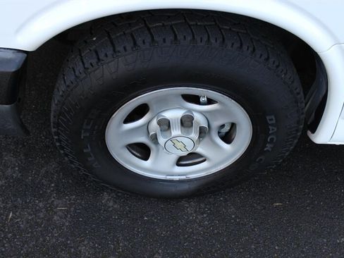 Used 2007 Chevrolet Express 1500 AWD image 21
