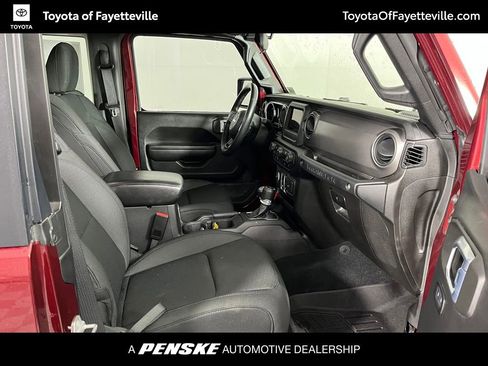 Used 2021 Jeep Wrangler Sport AWD/4WD image 9