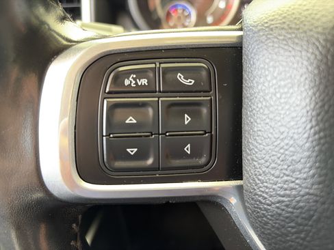 Used 2022 RAM 2500 Laramie AWD/4WD image 12