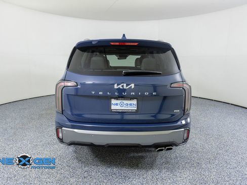 Used 2025 Kia Telluride SX w/ SX Captain's Chair Package AWD/4WD image 6