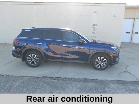 Used 2023 INFINITI QX60 Pure AWD/4WD image 3