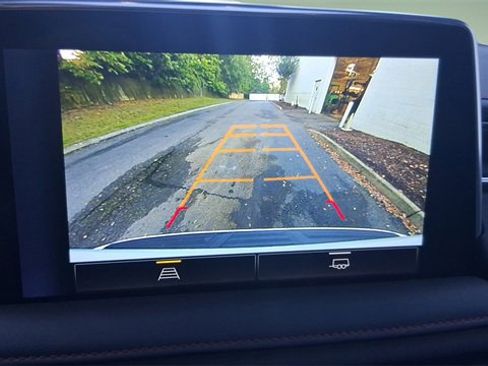 Used 2023 Chevrolet Tahoe RST image 28