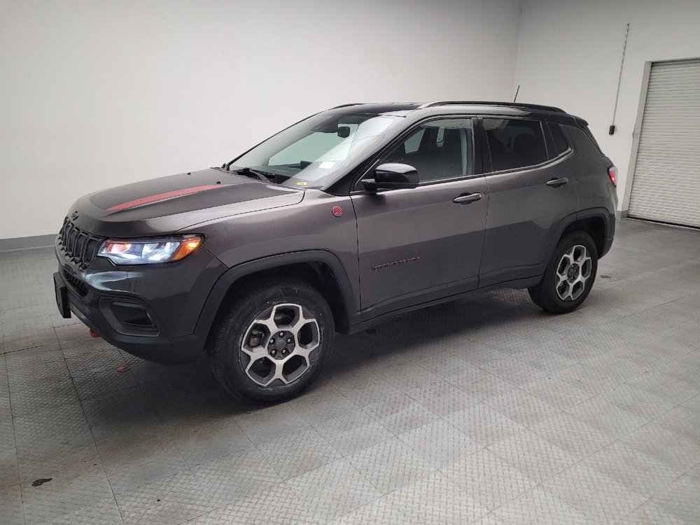 Used 2022 Jeep Compass Trailhawk w/ Trailhawk Convenience Group AWD/4WD image 2