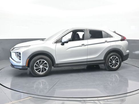 Used 2023 Mitsubishi Eclipse Cross ES image 2