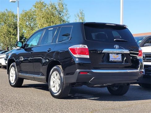 Used 2013 Toyota Highlander FWD image 8
