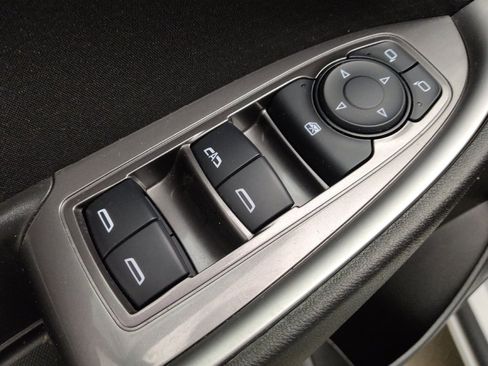 Used 2025 Chevrolet Malibu LT FWD image 27