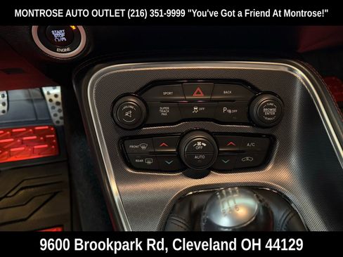 Used 2015 Dodge Challenger R/T Plus image 25