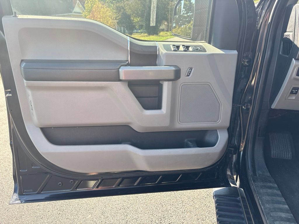 Used 2019 Ford F150 XLT w/ Equipment Group 301A Mid AWD/4WD image 10