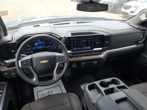 Certified 2024 Chevrolet Silverado 1500 LT AWD/4WD image 30