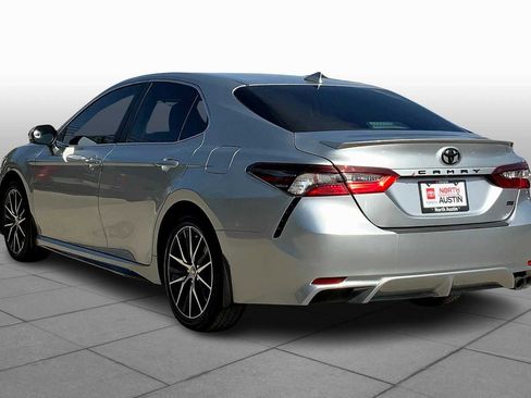 Used 2024 Toyota Camry SE image 11