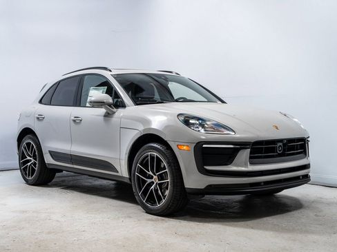 New 2026 Porsche Macan image 9
