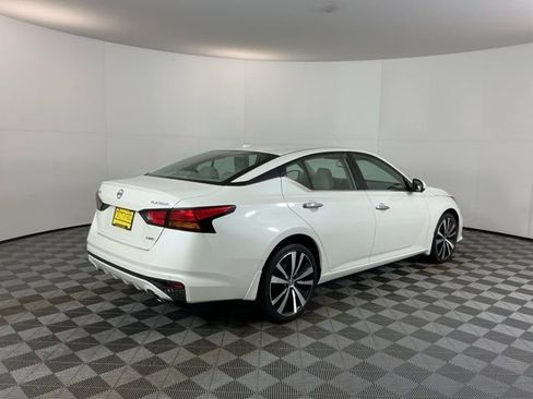 Used 2021 Nissan Altima 2.5 Platinum image 5
