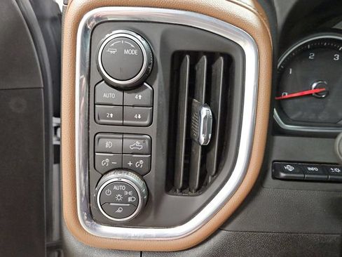 Used 2023 Chevrolet Silverado 3500 High Country w/ Z71 Off-Road Package AWD/4WD image 37