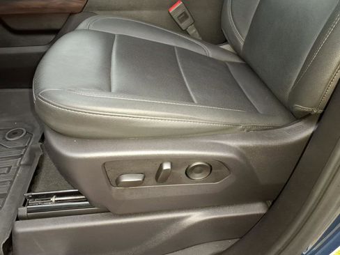 Used 2024 GMC Sierra 1500 SLT w/ SLT Convenience Package image 15