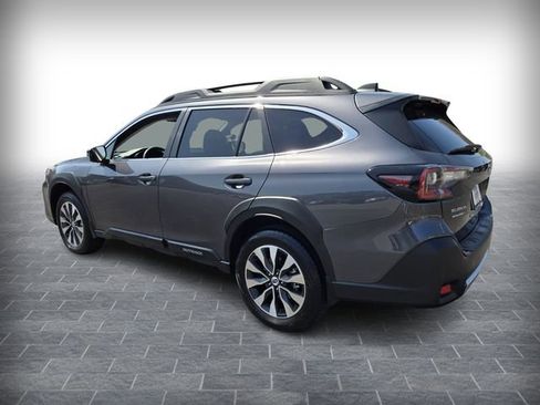 Used 2025 Subaru Outback Limited image 5