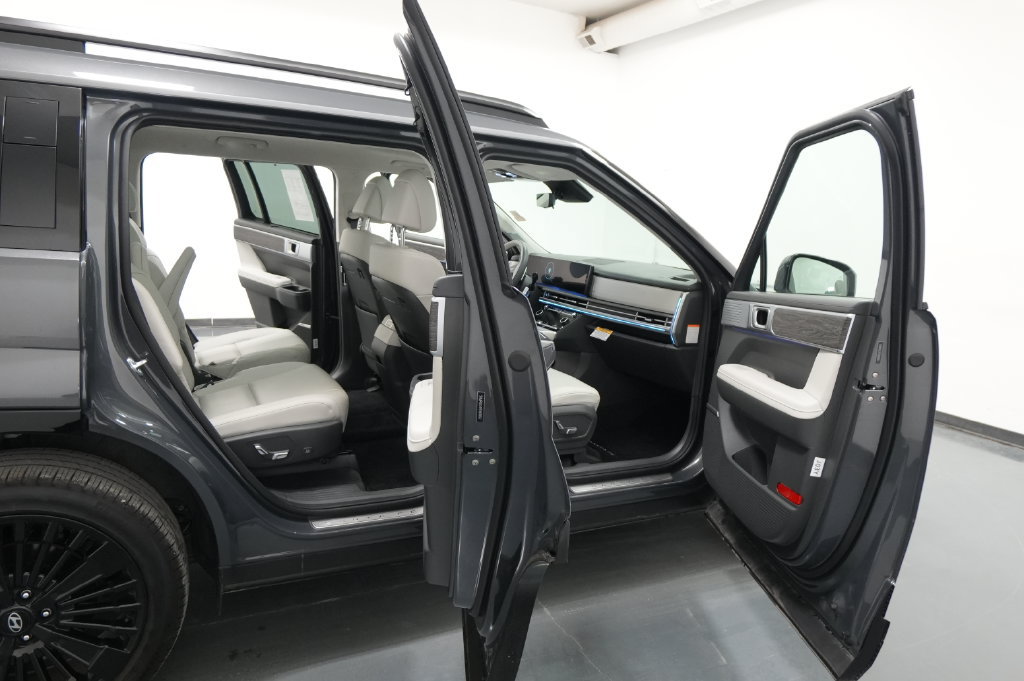 New 2026 Hyundai Santa Fe Calligraphy AWD/4WD image 41