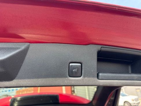 Used 2020 Ford Escape Titanium AWD/4WD image 31