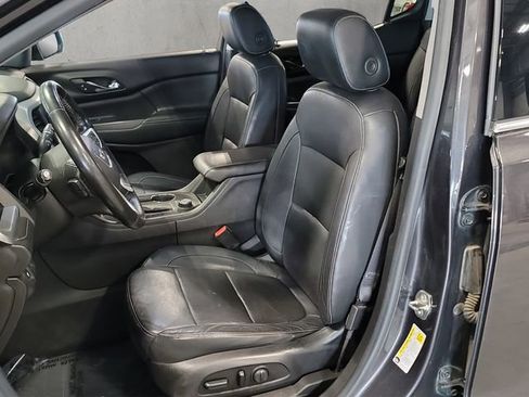 Used 2017 GMC Acadia SLT AWD/4WD image 22