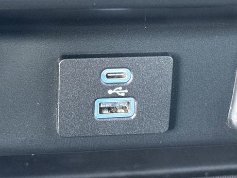 Used 2022 Ford F150 XL w/ Equipment Group 101A High RWD image 33