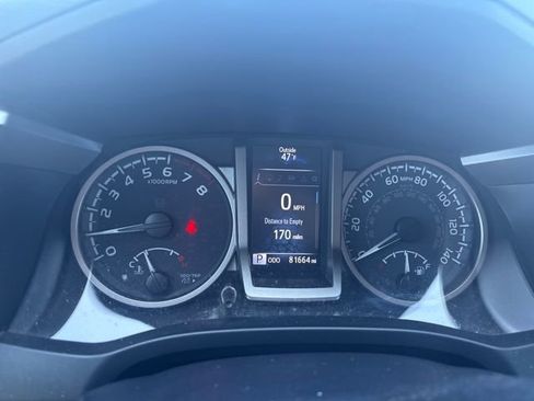 Used 2023 Toyota Tacoma SR5 AWD/4WD image 19