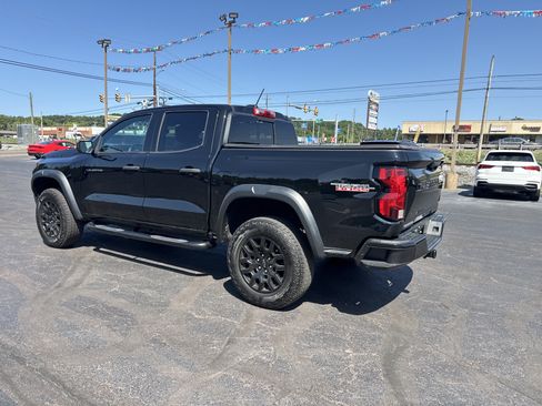 Used 2023 Chevrolet Colorado Trail Boss w/ Advanced Trailering Package AWD/4WD image 6