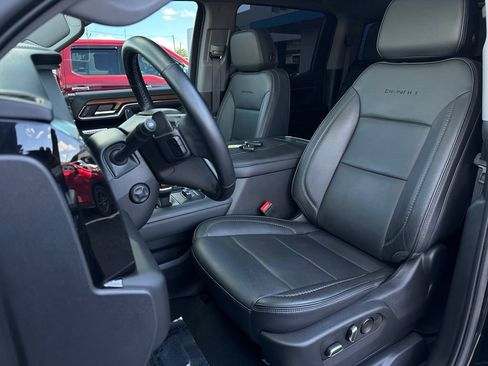 Used 2023 GMC Sierra 1500 Denali w/ Denali Reserve Package AWD/4WD image 13