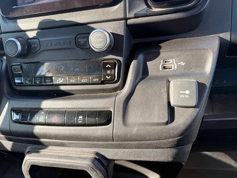 Used 2025 RAM ProMaster 3500 w/ Convenience Group FWD image 25