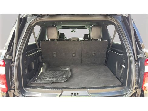 Used 2020 Ford Expedition Max XLT w/ Equipment Group 202A AWD/4WD image 35