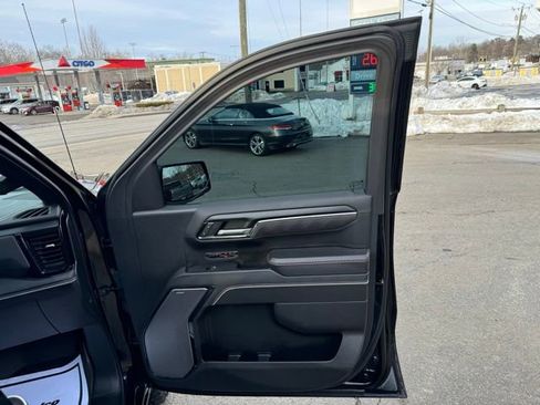 Used 2024 GMC Sierra 1500 AT4X image 14