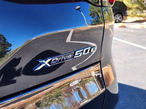 New 2026 BMW X5 xDrive50e image 21