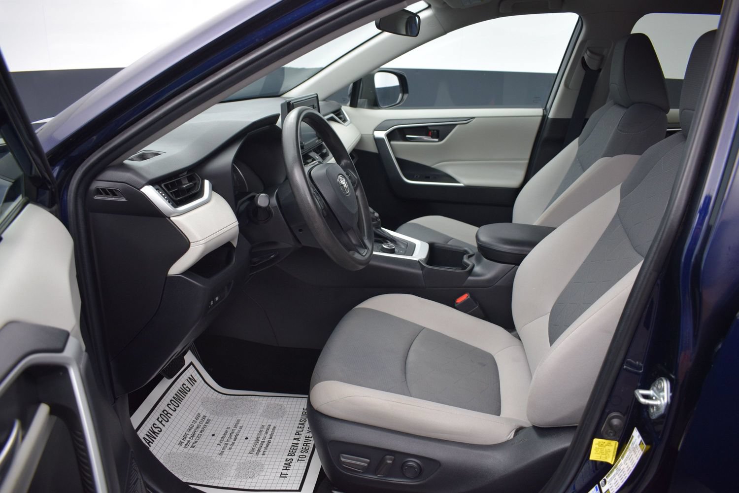 Used 2022 Toyota RAV4 XLE AWD/4WD image 13