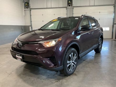 Used 2018 Toyota RAV4 LE w/ All Weather Liner Package FWD image 3