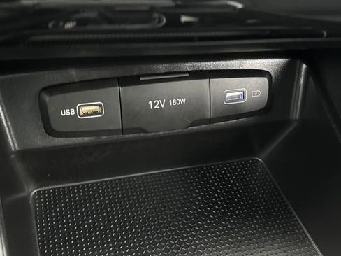 Used 2023 Hyundai Tucson SE image 19