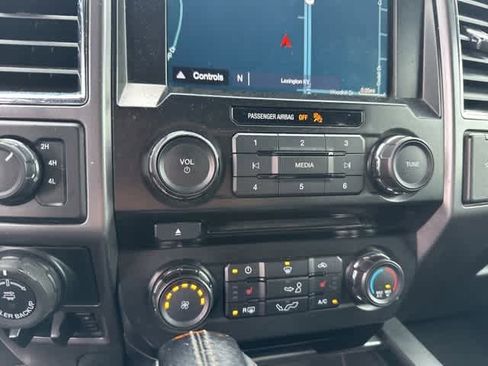 Used 2016 Ford F150 XLT w/ Equipment Group 302A Luxury image 9