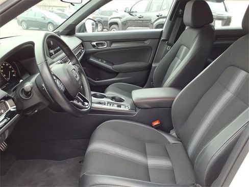 Used 2024 Honda Civic Sport image 3