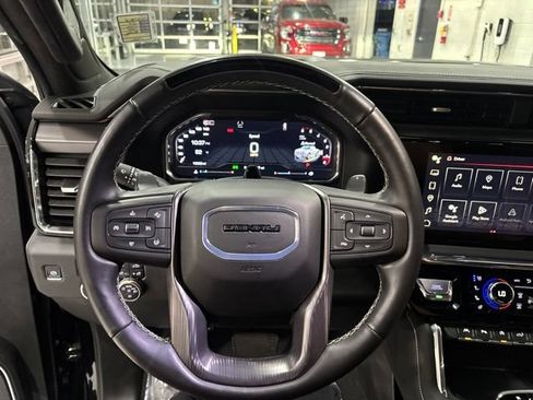 Used 2025 GMC Sierra 1500 Denali Ultimate AWD/4WD image 19