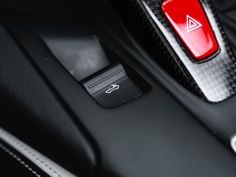 Used 2022 Ferrari 812 GTS RWD image 49