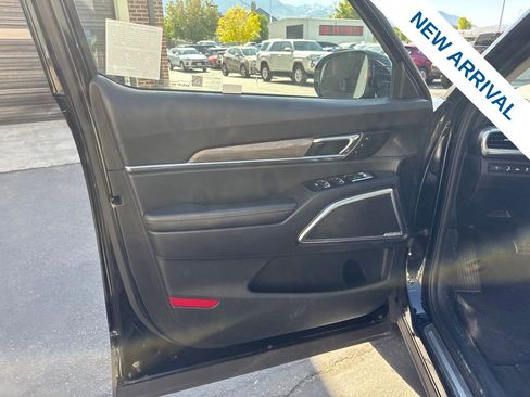 Used 2022 Kia Telluride SX w/ SX Prestige Package AWD/4WD image 20