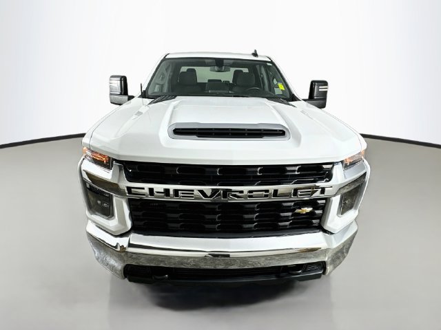 Used 2023 Chevrolet Silverado 2500 LT AWD/4WD image 2