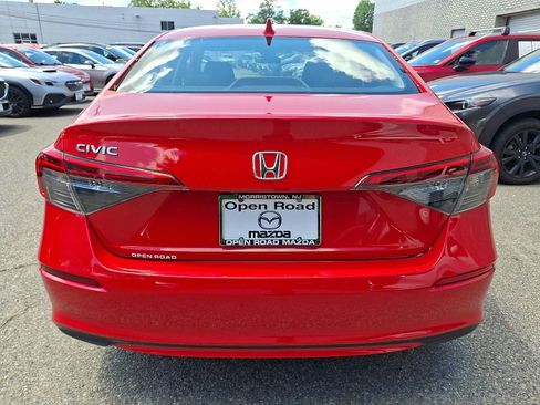 Used 2023 Honda Civic EX image 5
