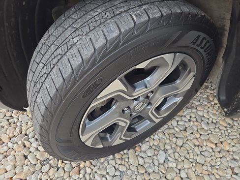 Used 2017 Honda CR-V EX image 9